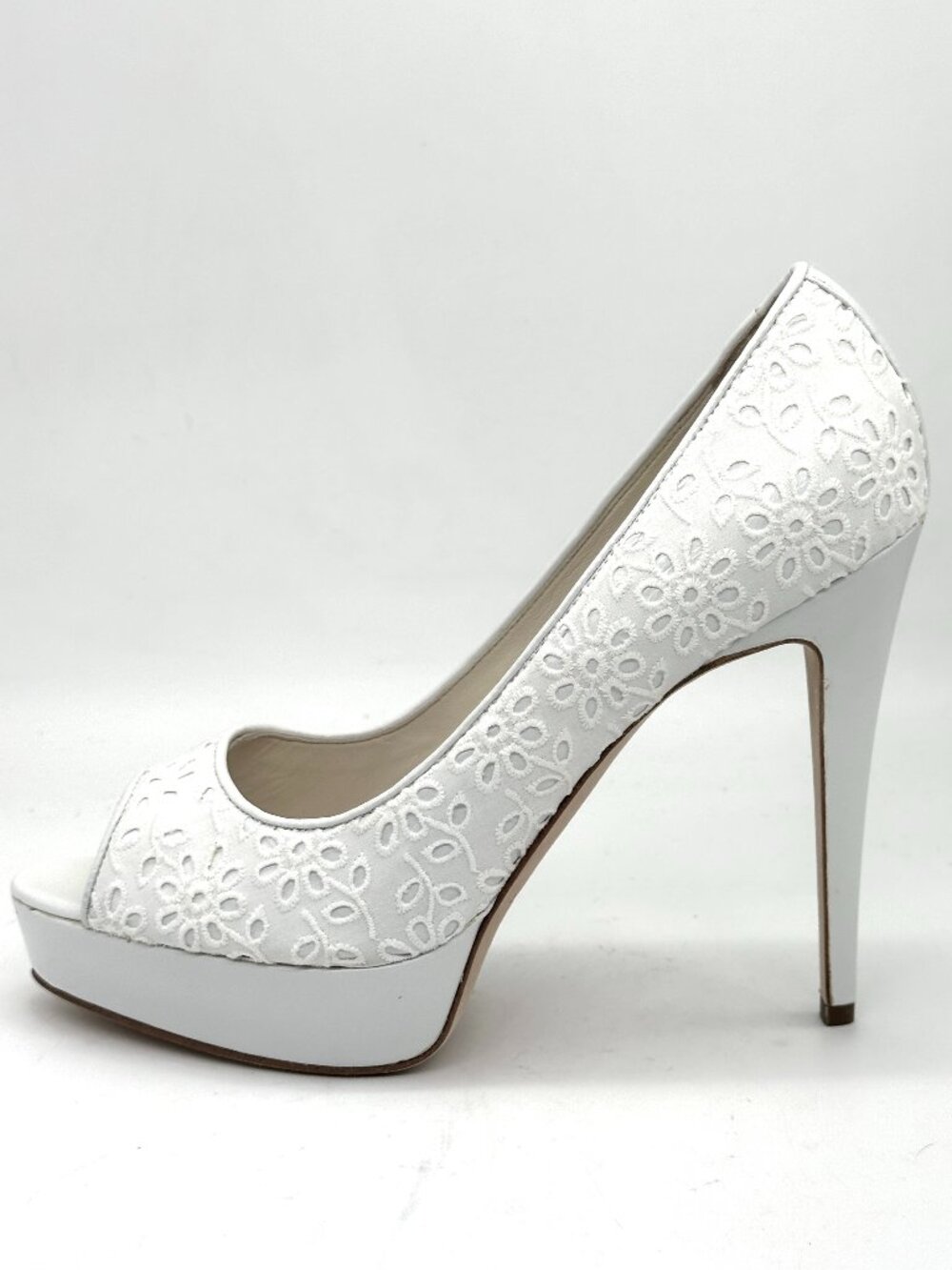 Brian Atwood WAGNER Lace Eyelet Peep Toe Platform Pumps Heels Shoes